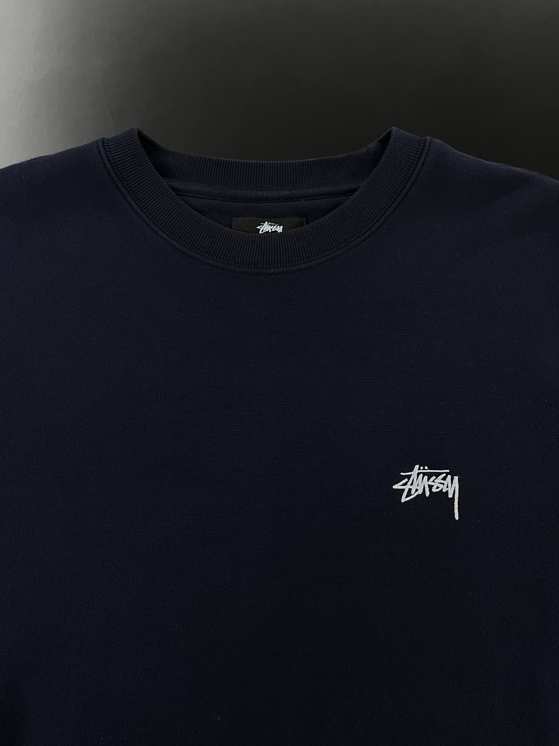 스투시 STOCK LOGO CREW 네이비 M사이즈 상품이미지1