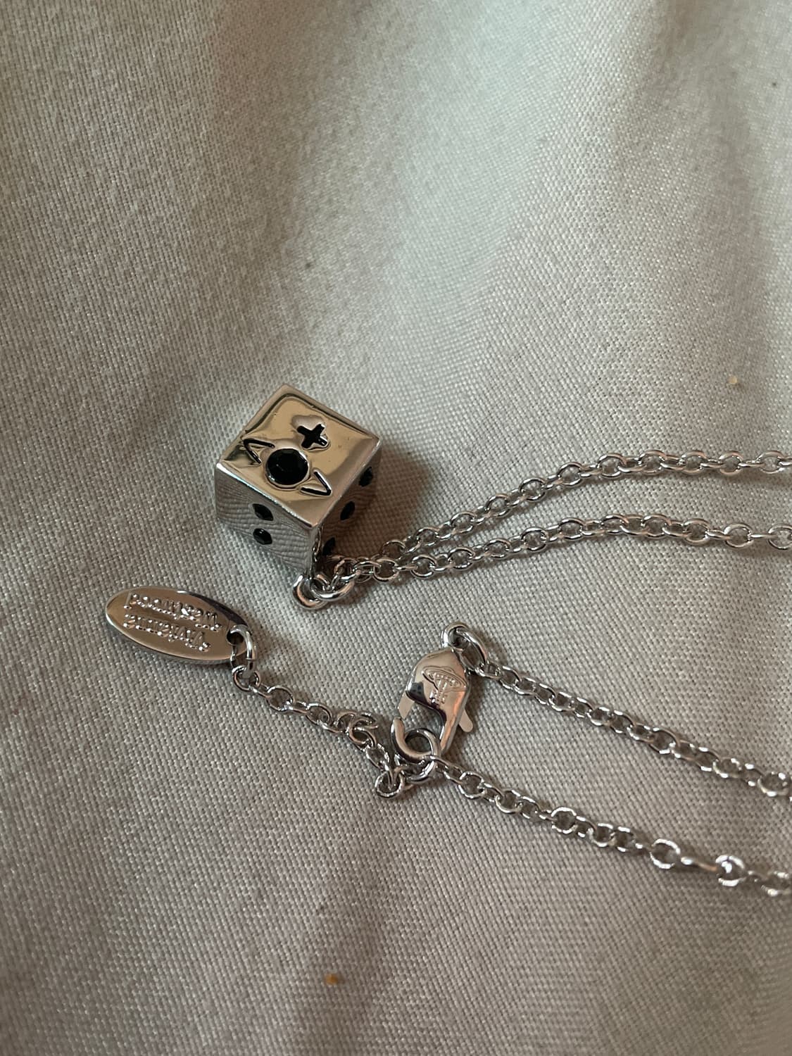 비비안웨스트우드 빈티지 앨리스시리즈 주사위 펜던트 상품이미지3
