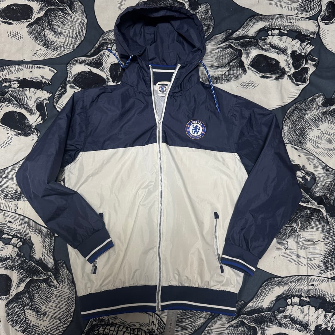 첼시 공홈 바람막이 L사이즈  상품이미지1