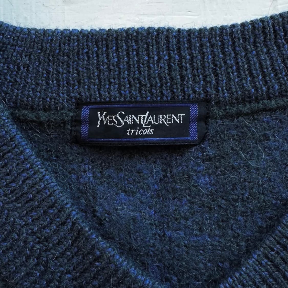 YSL 모헤어 크롭 에스닉 스웨터 상품이미지4