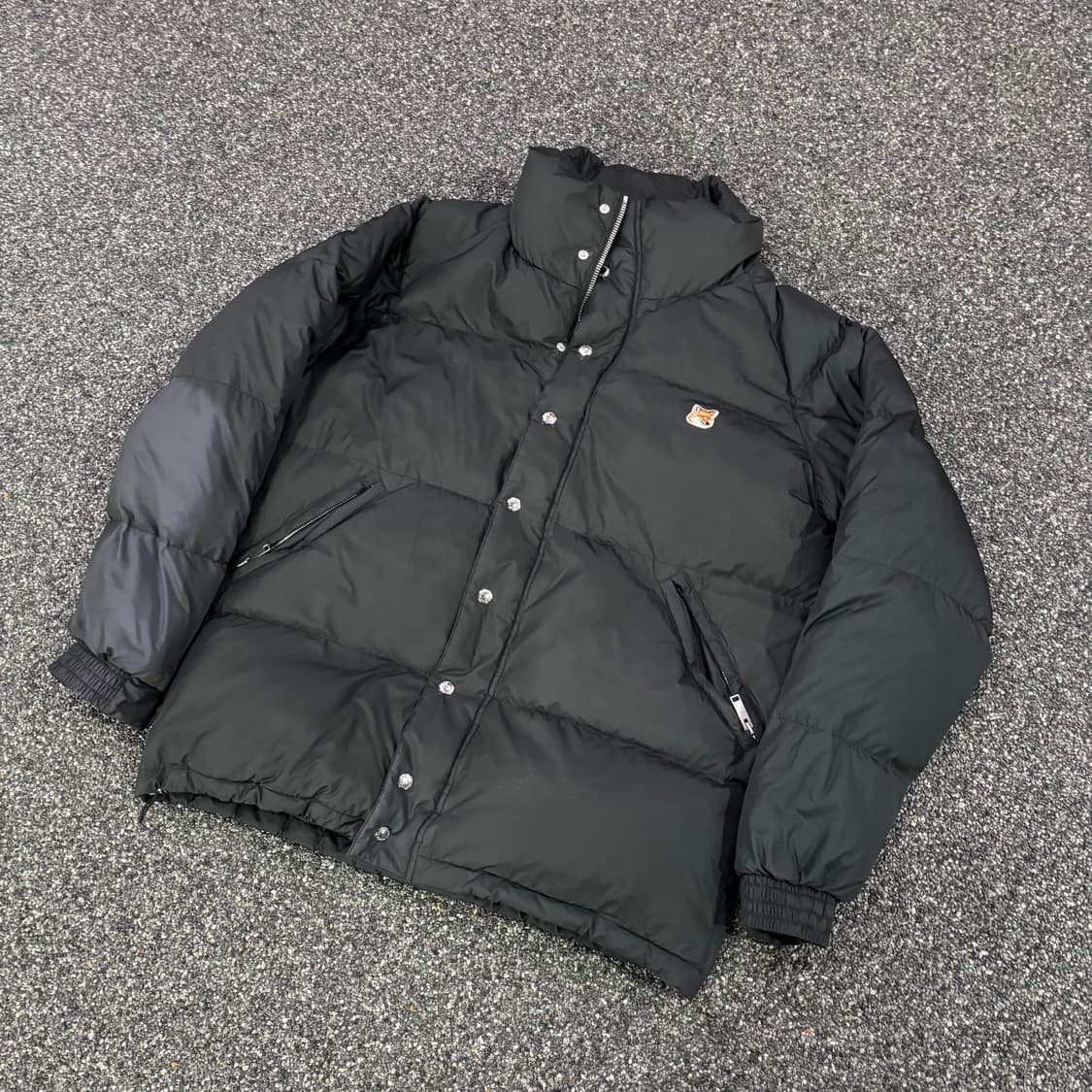 메종키츠네 폭스헤드 블랙 패딩 상품이미지1