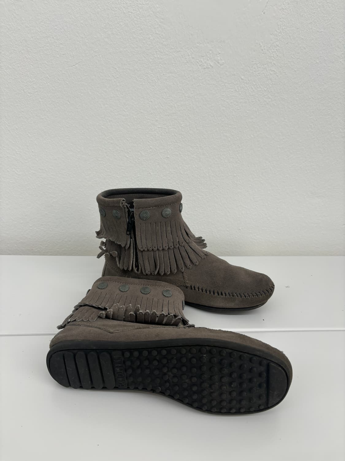 Minnetonka 프린지 부츠 스웨이드 상품이미지3