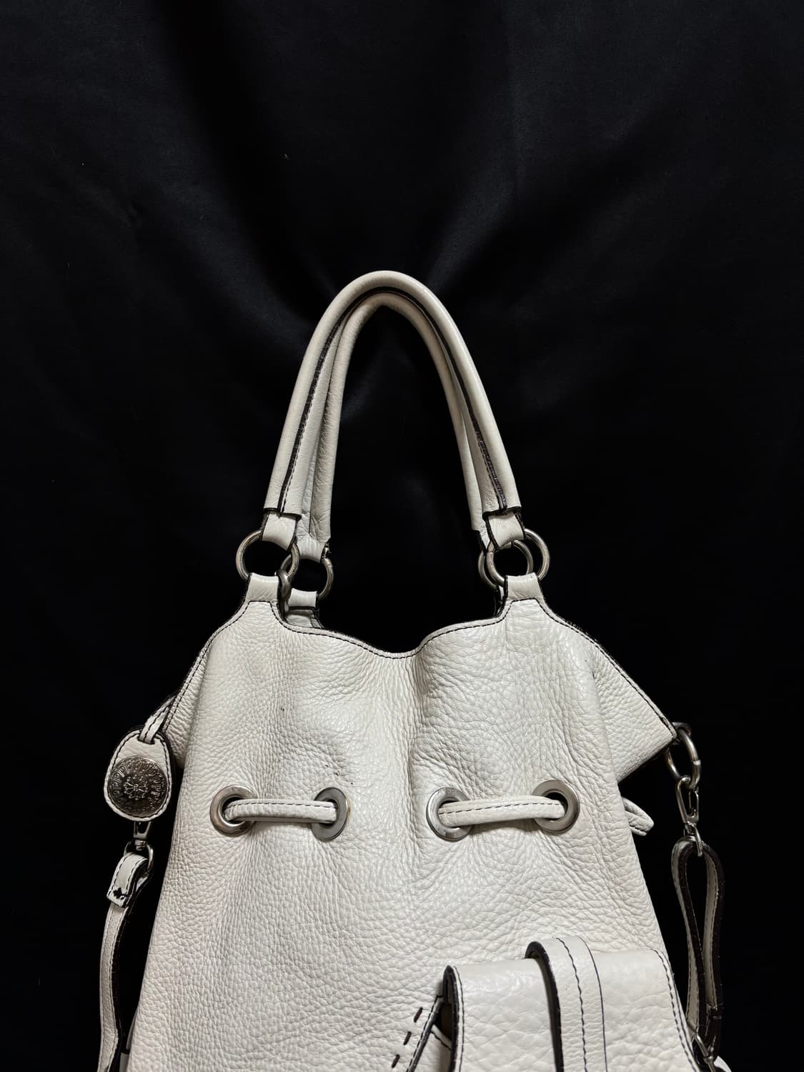 “Unknown” 00’s Design Pocket Detail Bag 상품이미지4