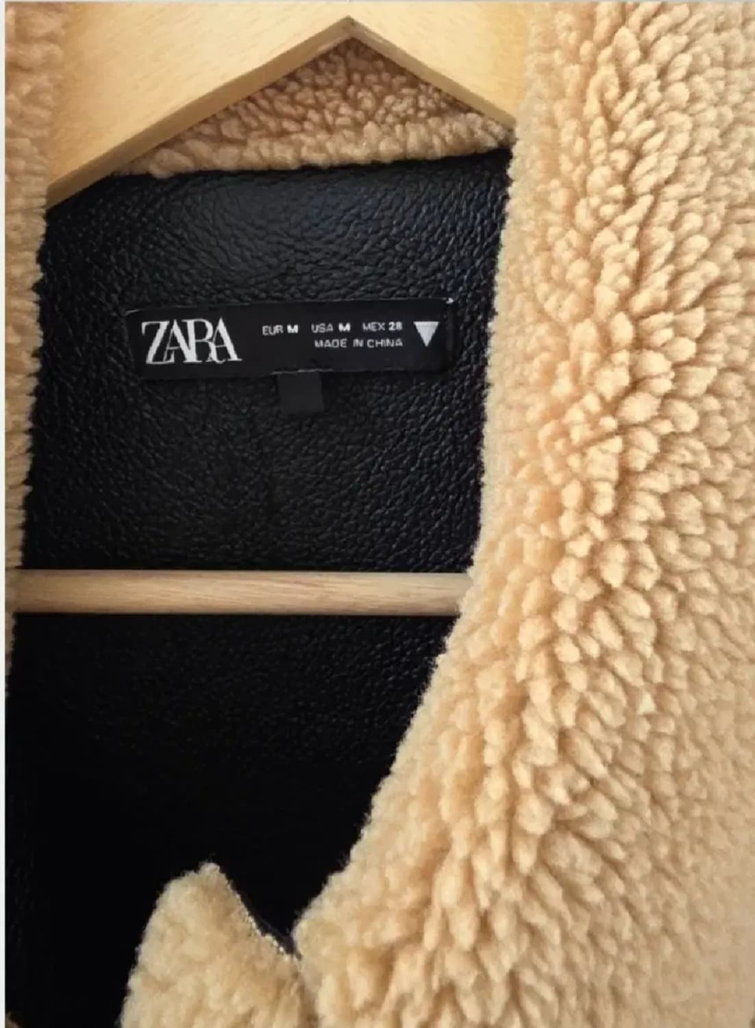 자라 무스탕 양털 자켓 상품이미지3