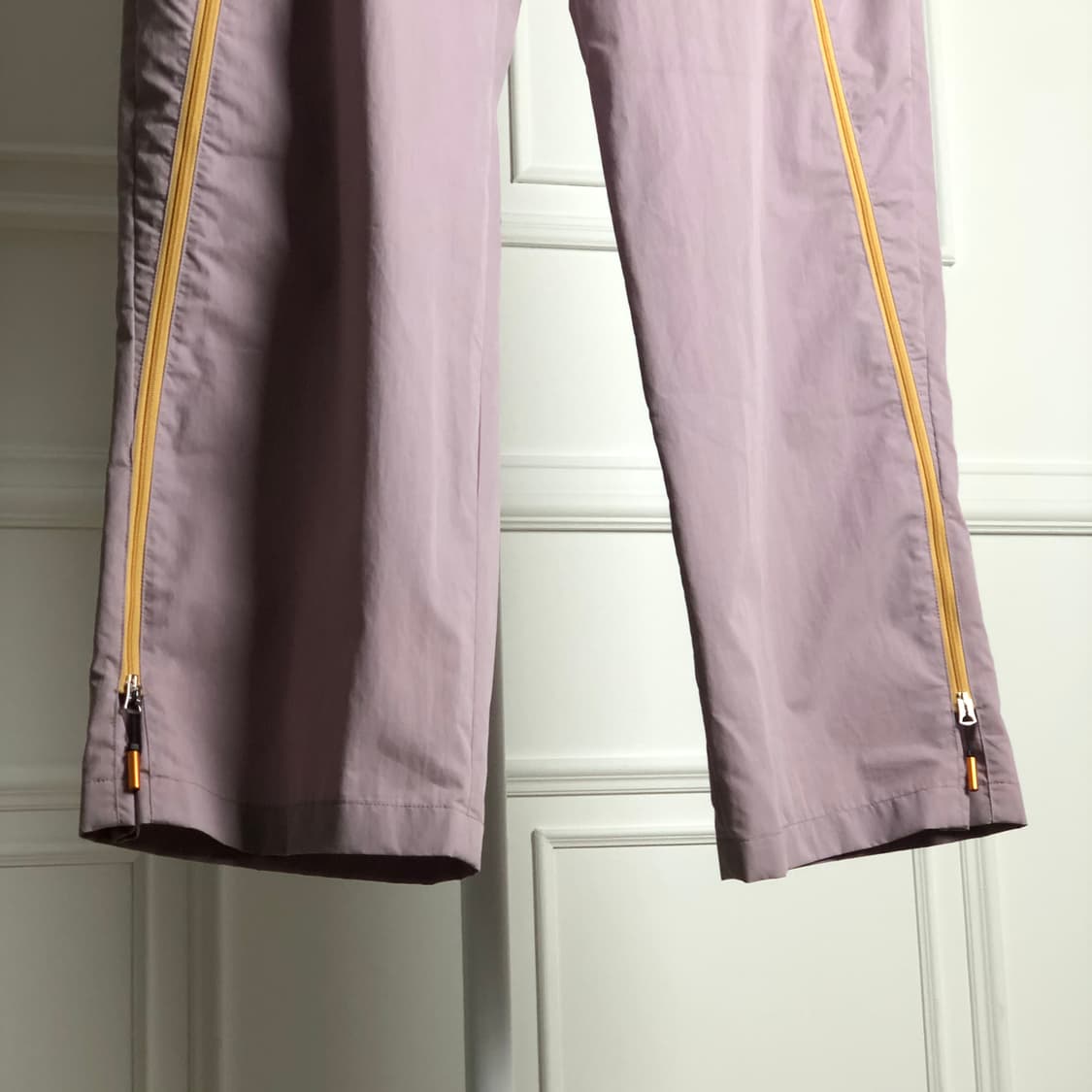 아크네 지퍼 트랙 팬츠 상품이미지6