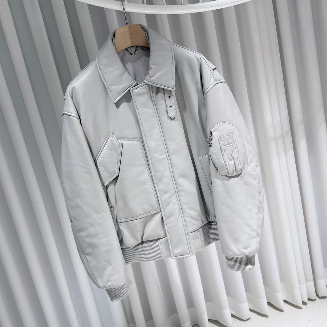 (A+/50) / 솔리드옴므 양가죽 램스킨 레더 MA1 블루종 봄버 자켓 상품이미지3