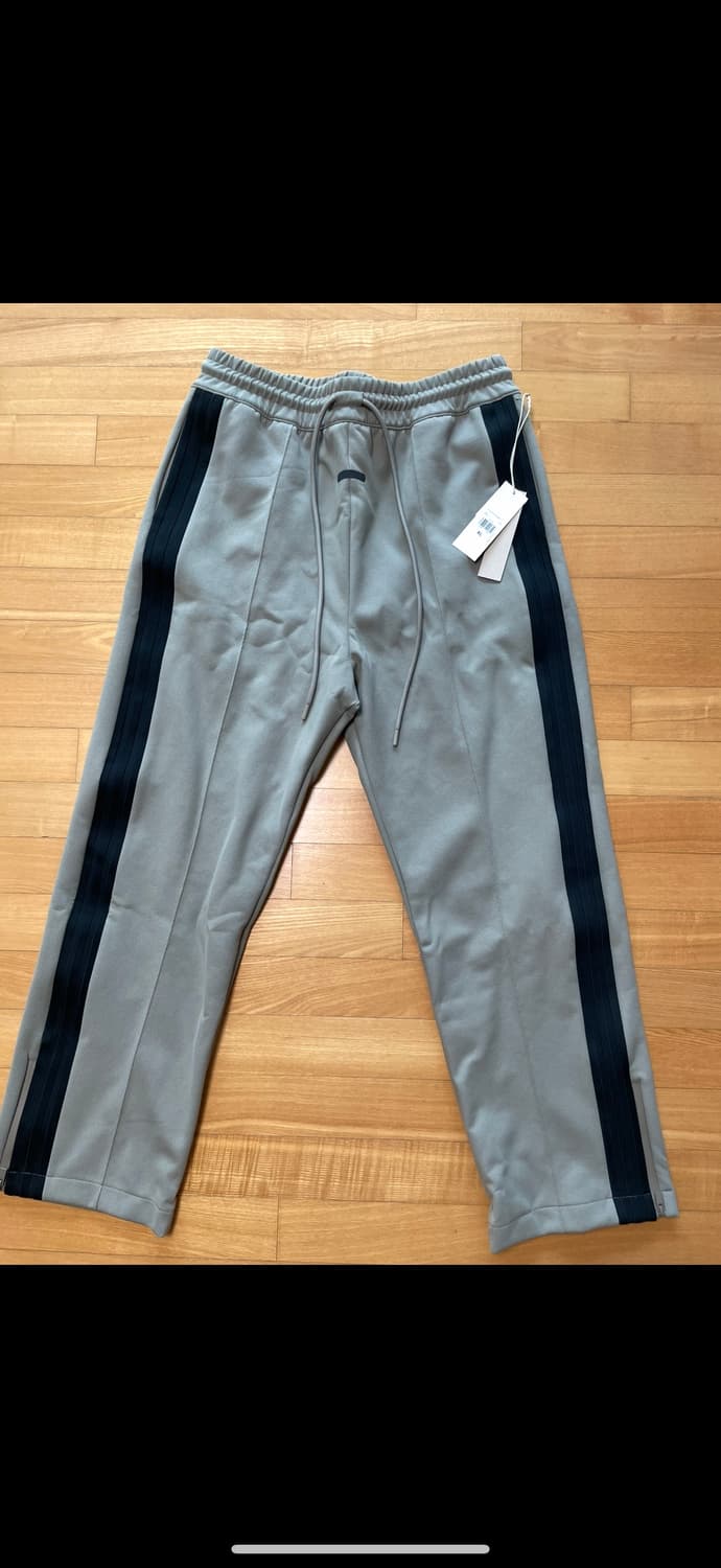 피어오브갓 아디다스 스웨이드 터치 와이드 트랙 팬츠 베이지 상품이미지3