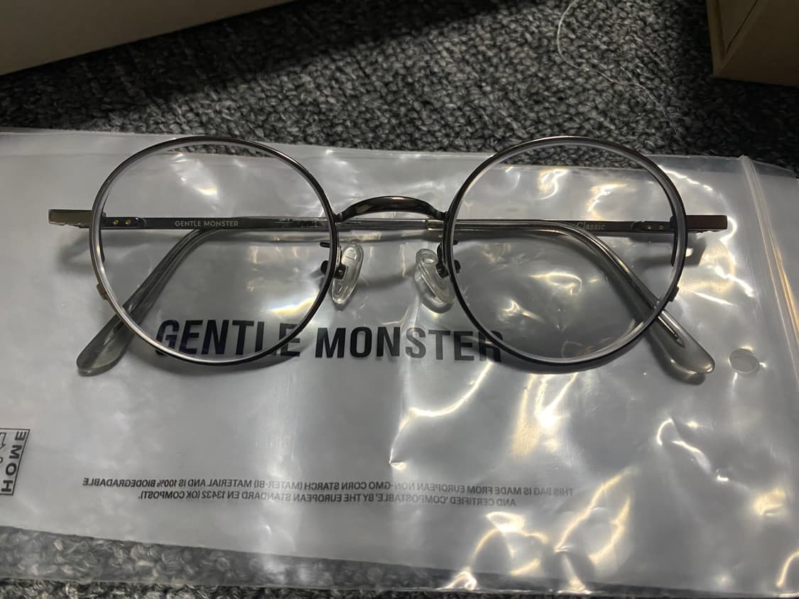 [정리중] 젠틀몬스터 디어클래식 01 안경테 처분 상품이미지2
