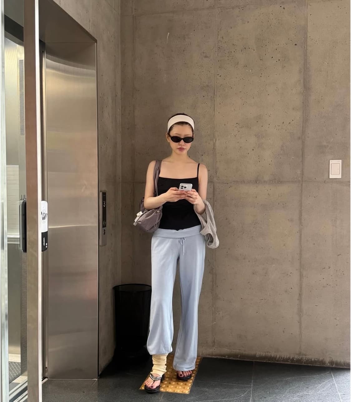 (공홈정품) 뉴발란스 글로시 리본 더플백 프레클 상품이미지4