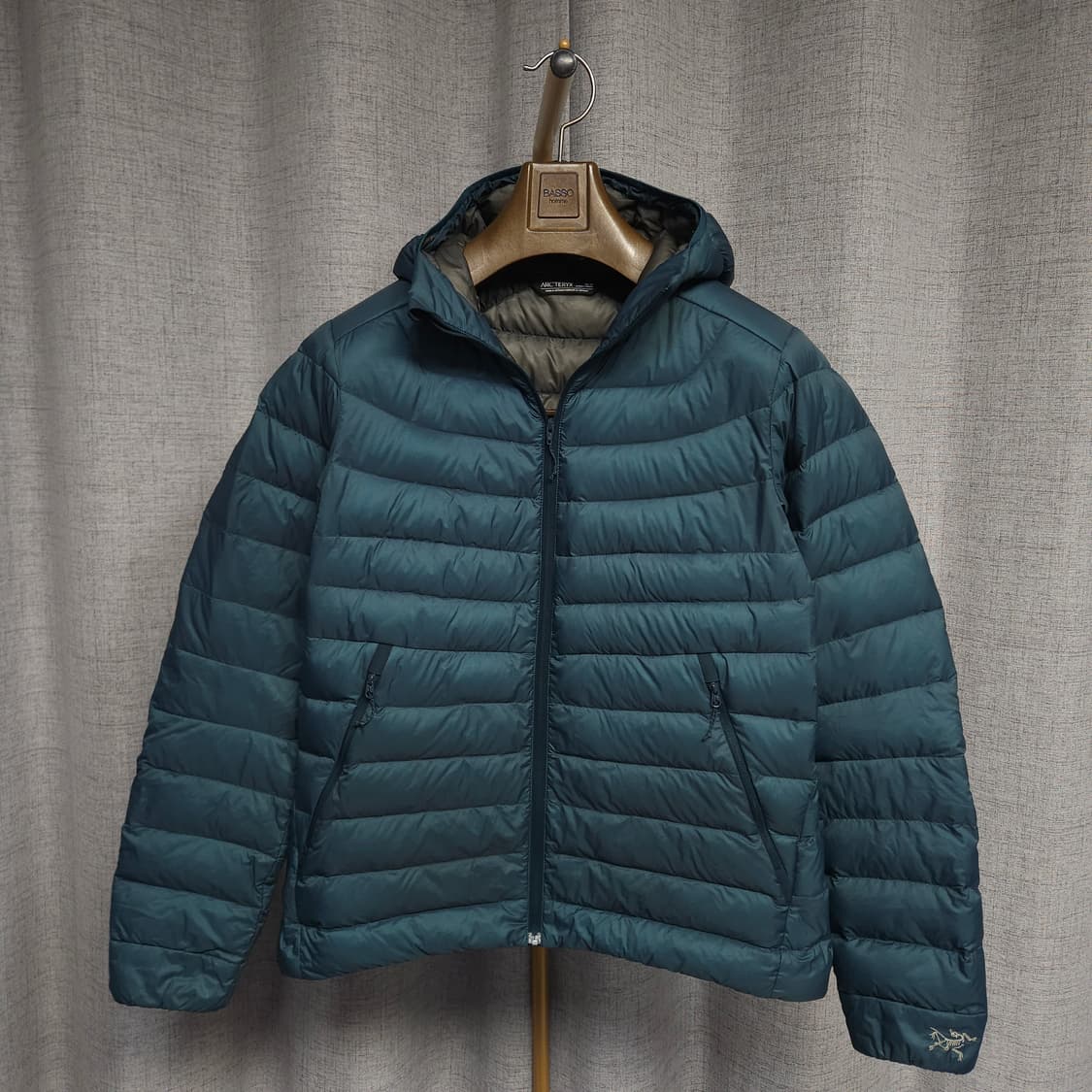 M ) 아크테릭스 여성 세륨 후디 경량패딩 상품이미지1