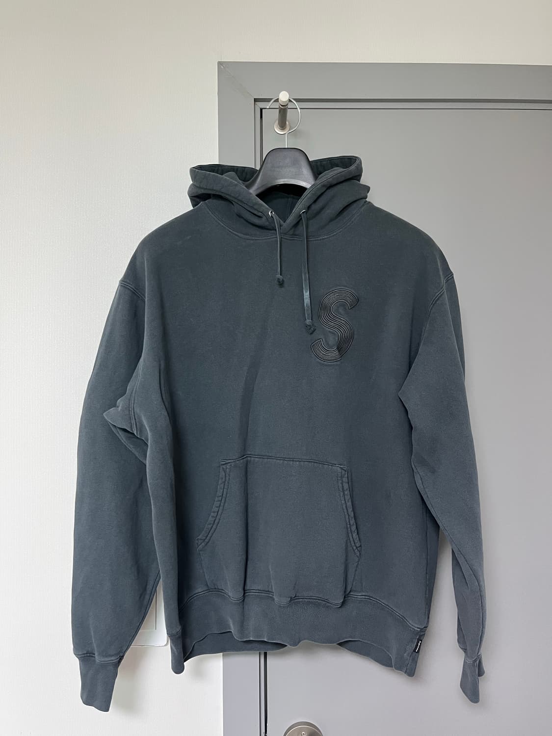 슈프림 23ss 오버다이드 S로고 후디 M 상품이미지2