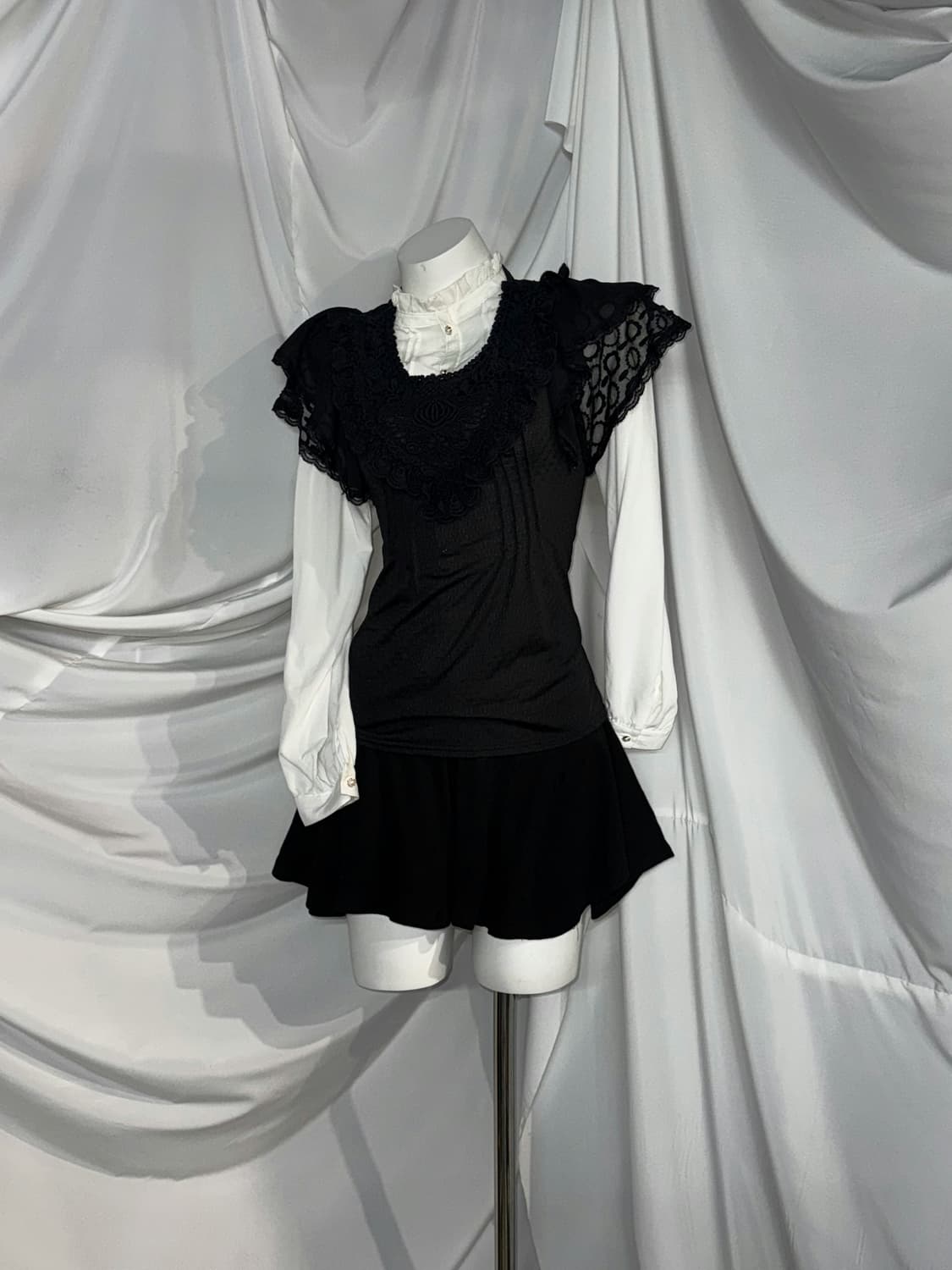 엑시즈팜 세라깔 화이트 코르셋 고스고딕 코디세트  상품이미지4