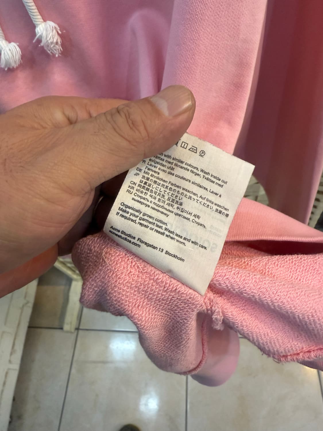 66/21ss 정품 아크네스튜디오 페이스로고 브러쉬 핑크후드팝니다 상품이미지5