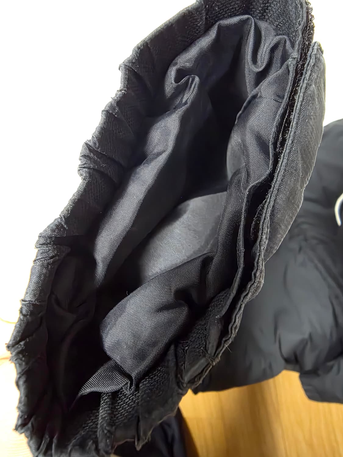 나이키 블랙 경량패딩 자켓 90 (실측 70/55) 상품이미지4