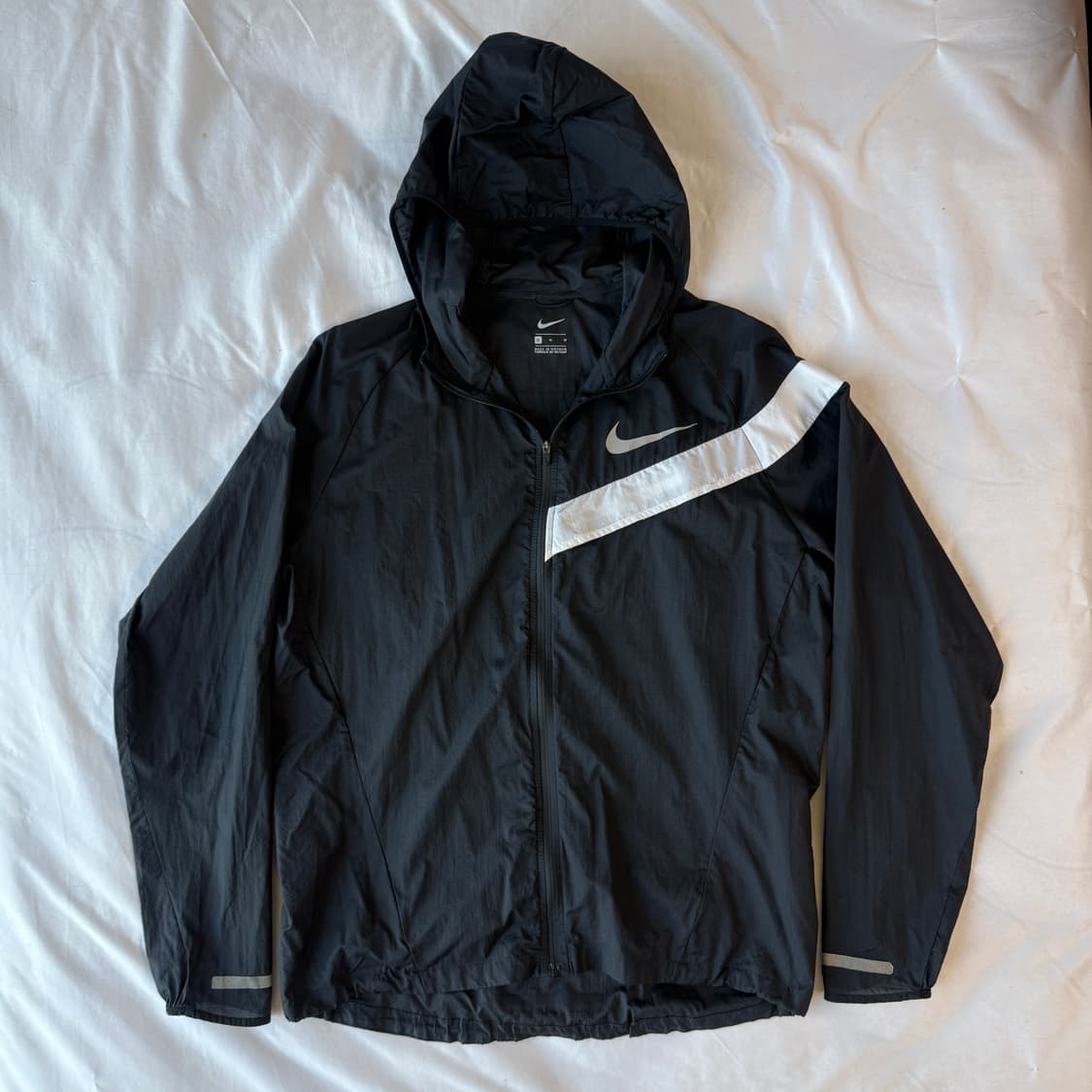 나이키 러닝 초경량바람막이 M 상품이미지2