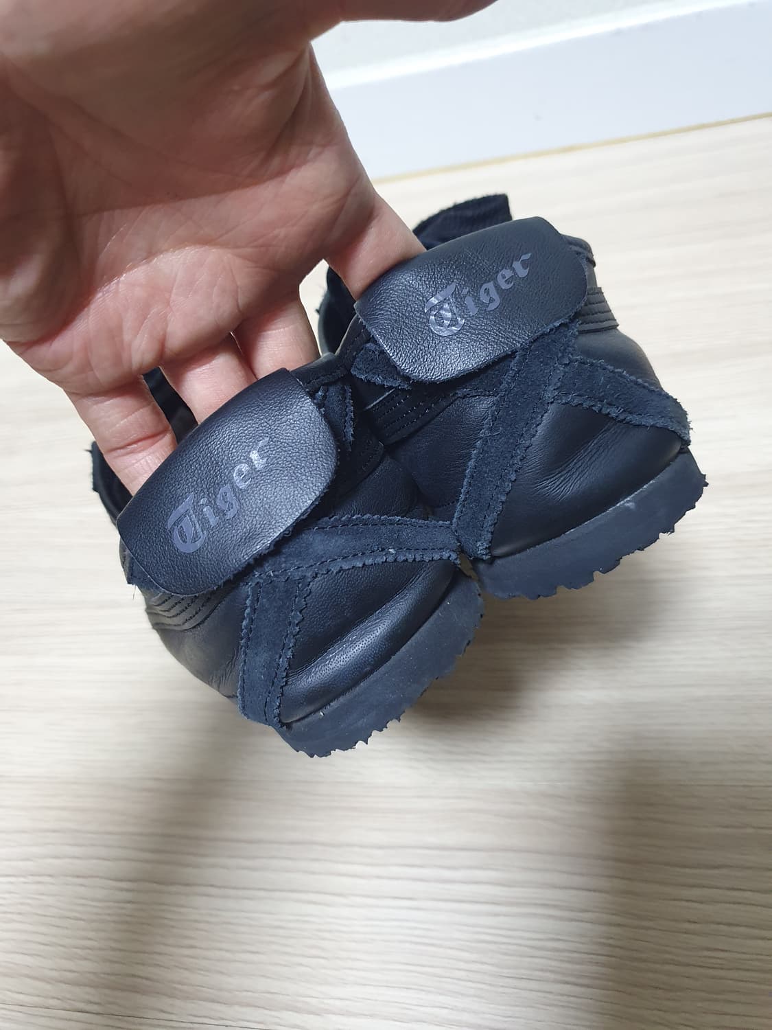 오니츠카 타이거 멕시코66 블랙 스니커즈 270 상품이미지6