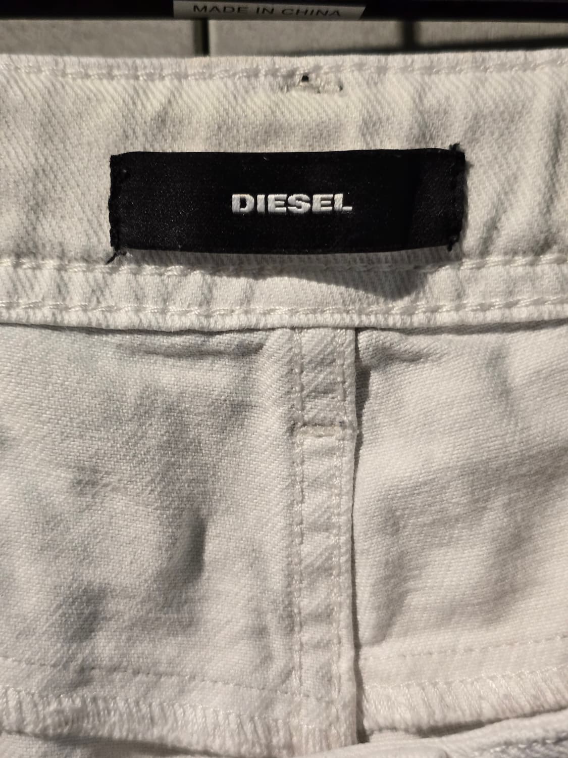 DIESEL 화이트 데님 반바지 상품이미지3