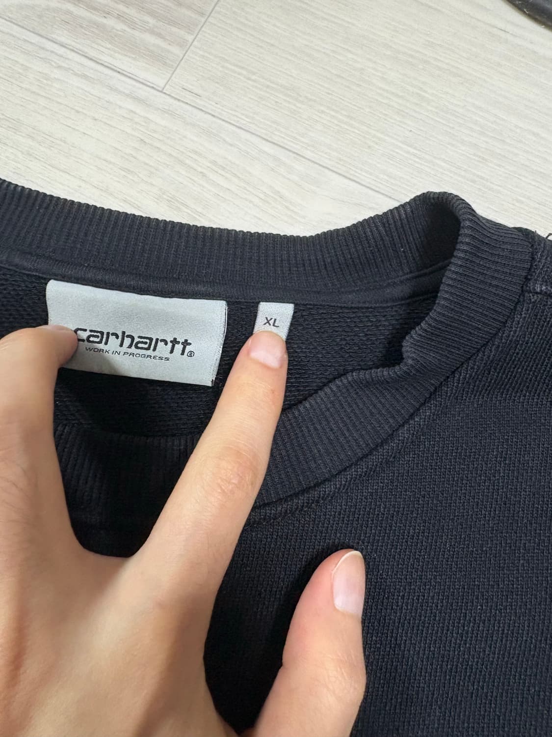 칼하트 wip 맨투맨 블랙 상품이미지2