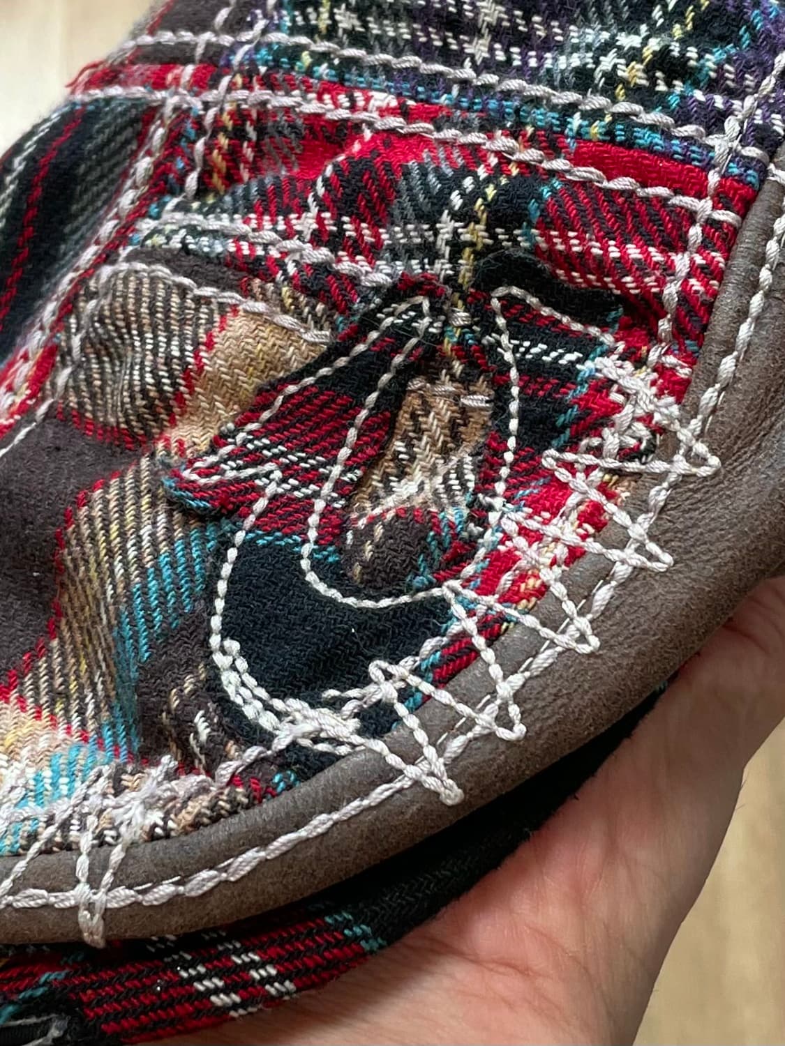 택포) y2k 00s USA 트루릴리젼 빈티지 패치워크 헌팅캡 베레모 상품이미지2