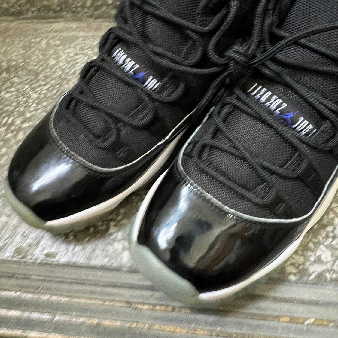 나이키 에어 조던 11 레트로 스페이스 잼 상품이미지5