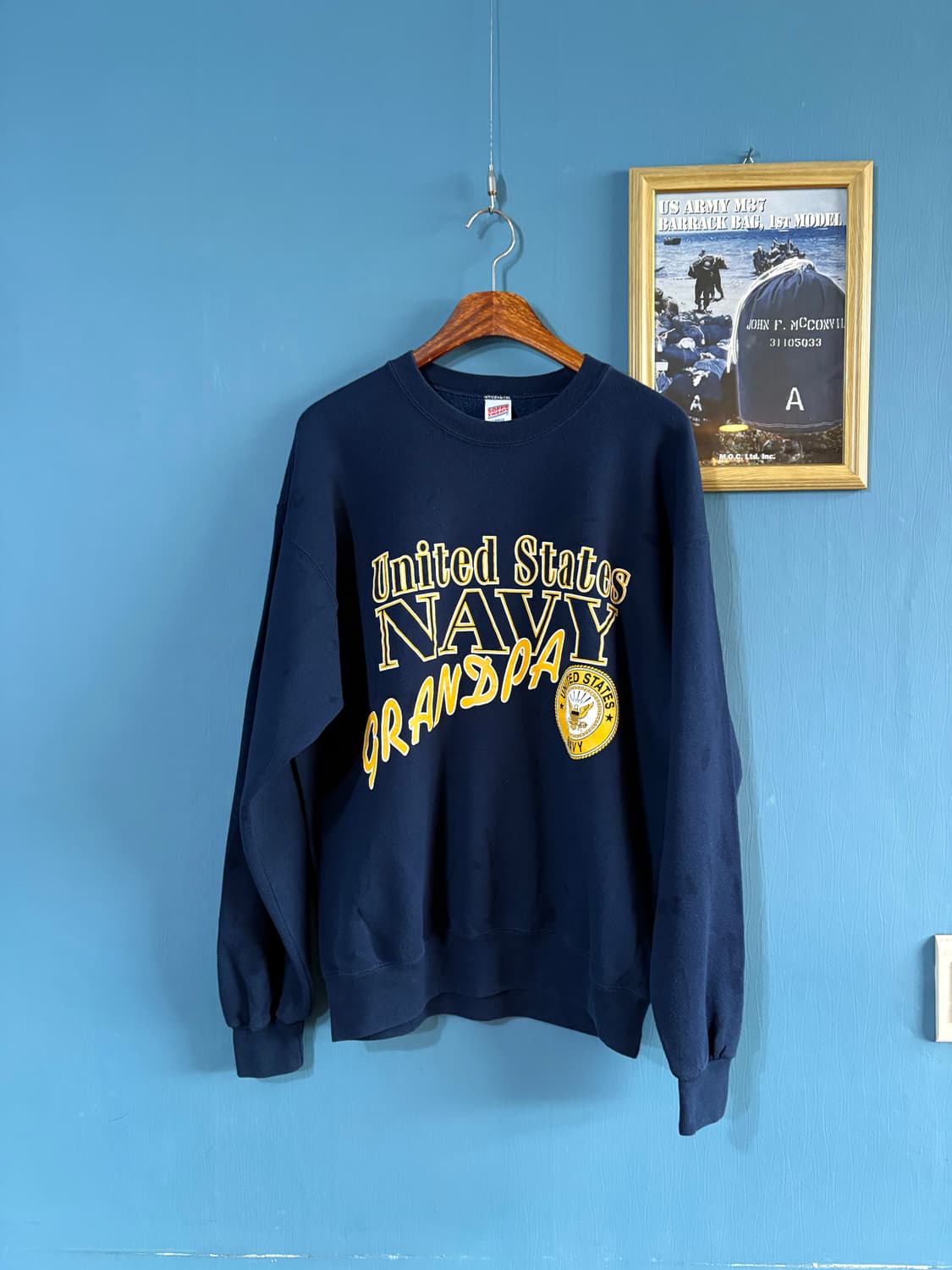 90's U.S Navy Soffee Sweatshirt. 상품이미지1