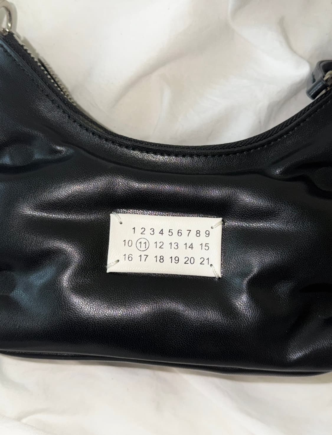 마르지엘라 숄더백 상품이미지3