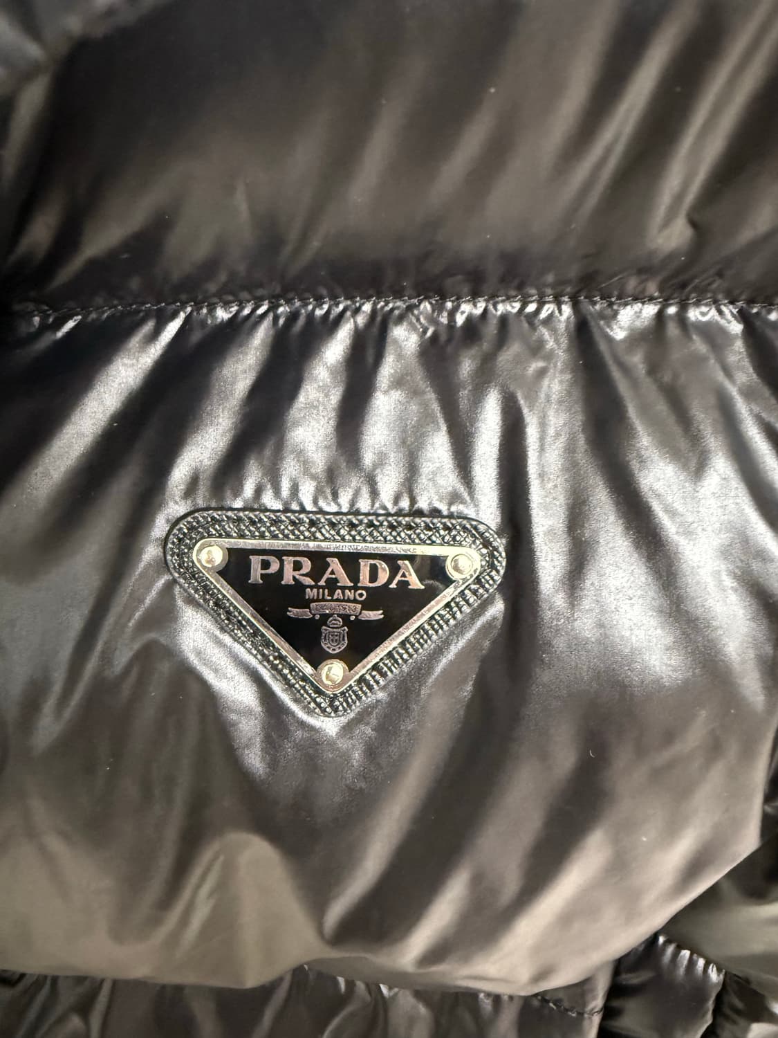 프라다 리나일론 푸퍼패딩 상품이미지3