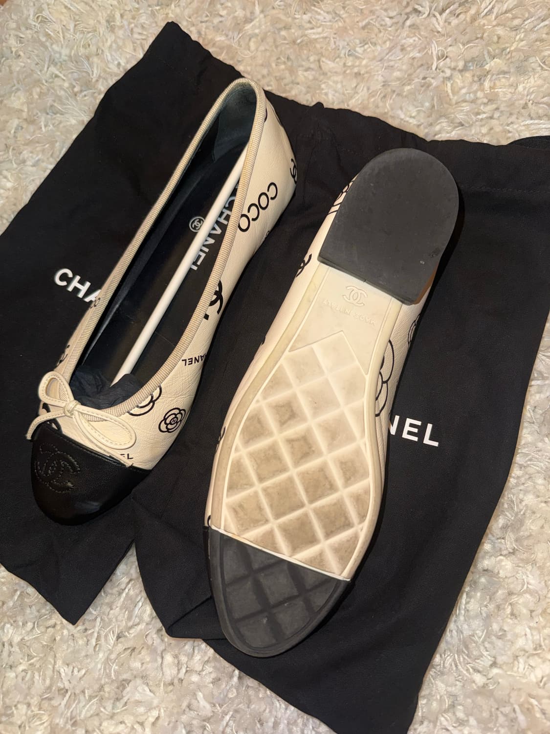 샤넬 로고 플랫슈즈 상품이미지4