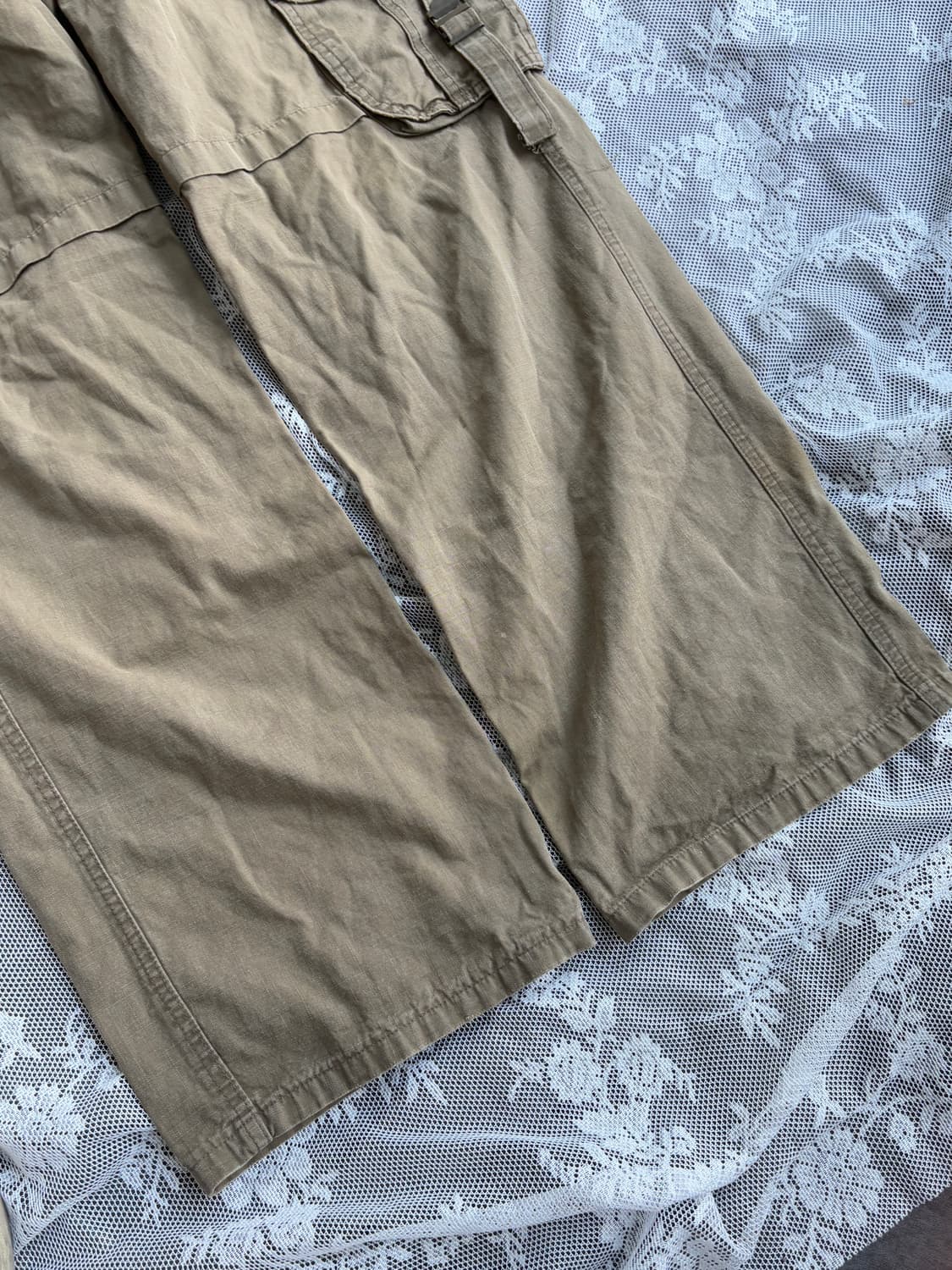 Beige Multi-Pocket Detail Cargo Pants 상품이미지7