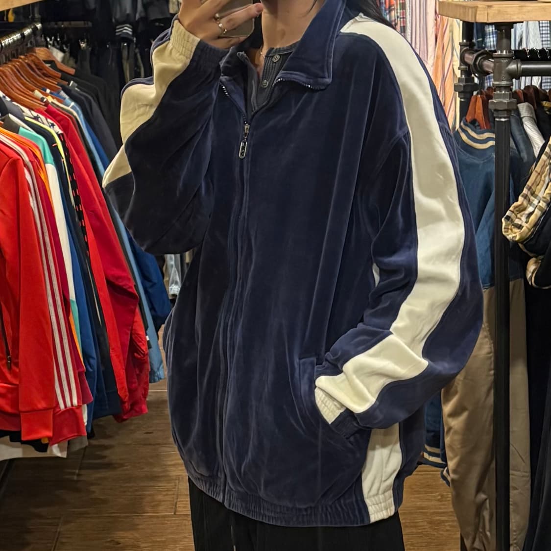 [HI] 휠라 벨벳져지 다크네이비 상품이미지4