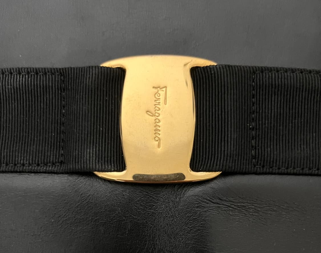 페라가모 바라 리본 숄더백 블랙 상품이미지2