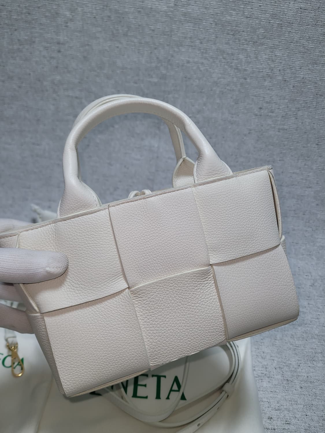 보테가베네타 아르코 미니백 팝니다 상품이미지3