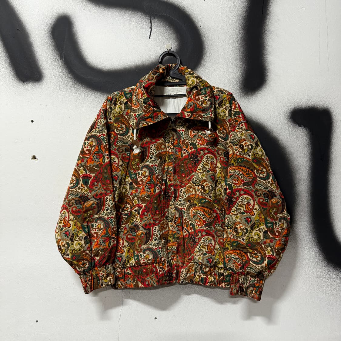 VTG 빈티지 페이즐리 자카드 패턴 하이넥 크롭 봄버 자켓 상품이미지1