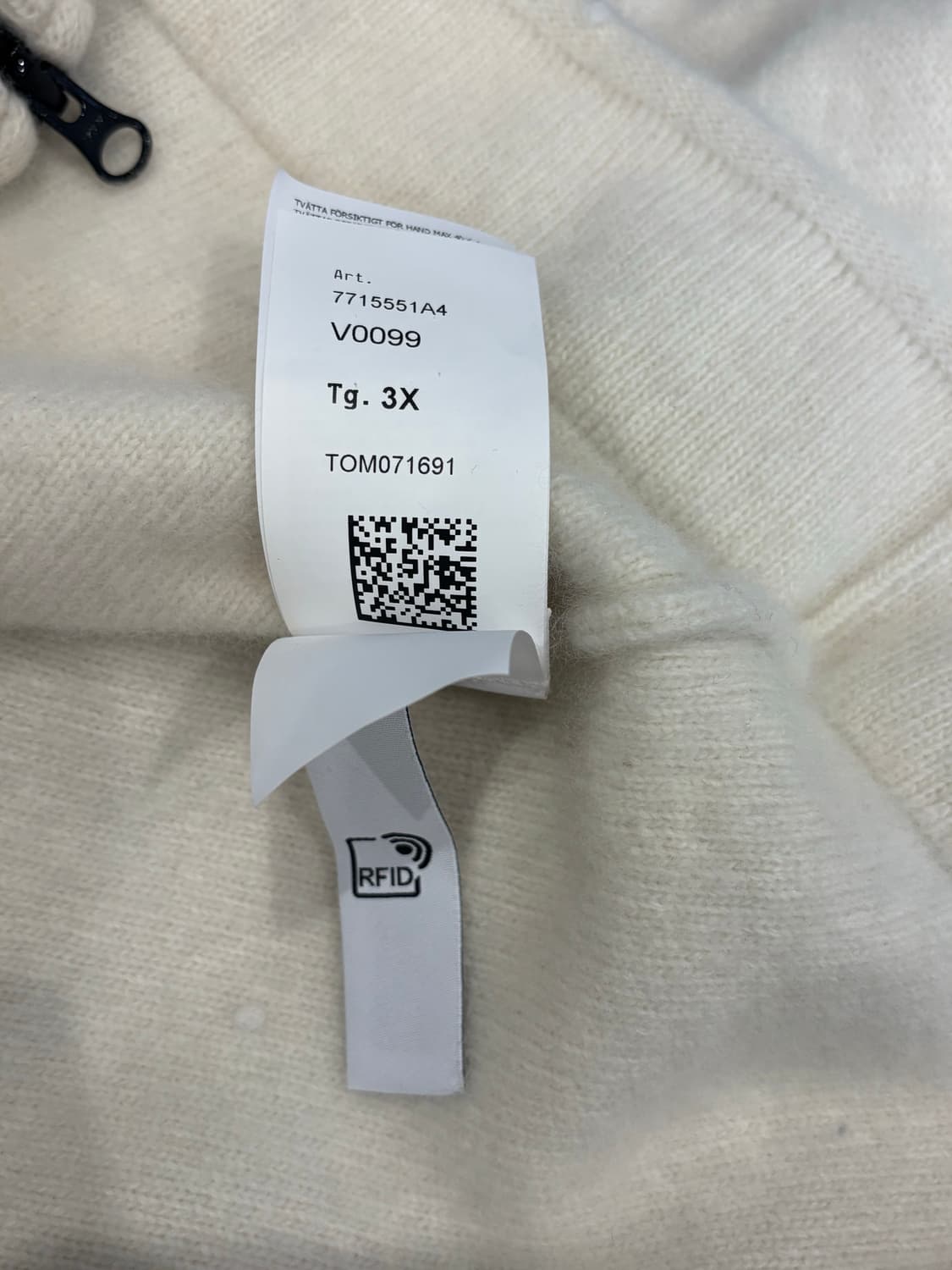 22FW 스톤아일랜드 551A4 램스울 자수 풀 집업 가디건 상품이미지10