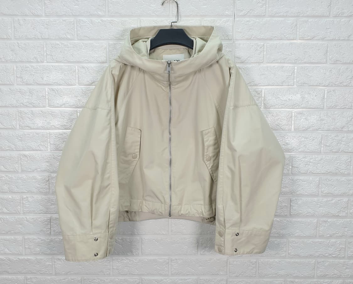 [55-66]자라 크롭 후드 점퍼 상품이미지3