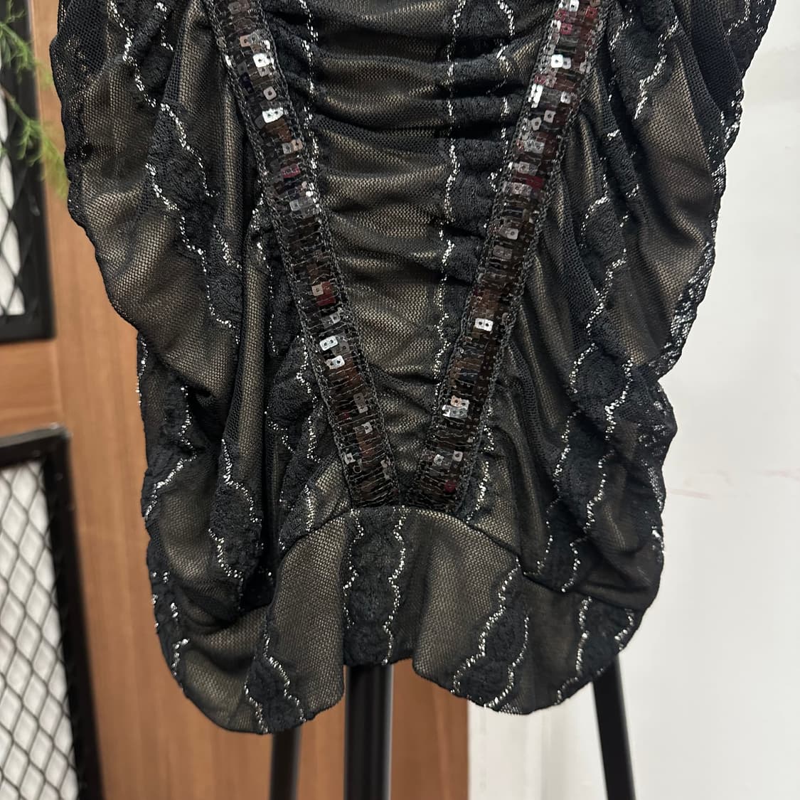 Black Shirred Sleeveless Top  상품이미지4