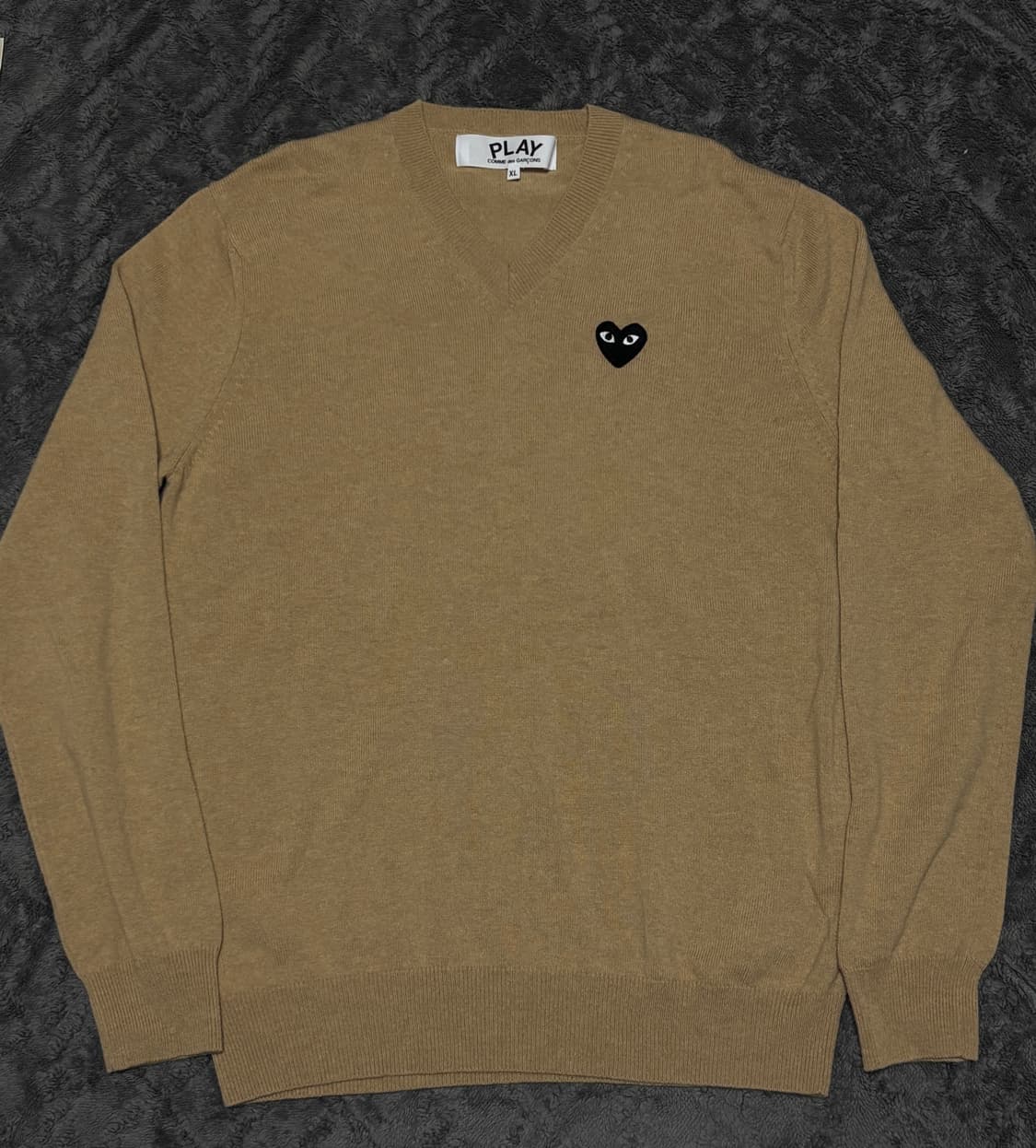 꼼데가르송 브이넥 니트 상품이미지1