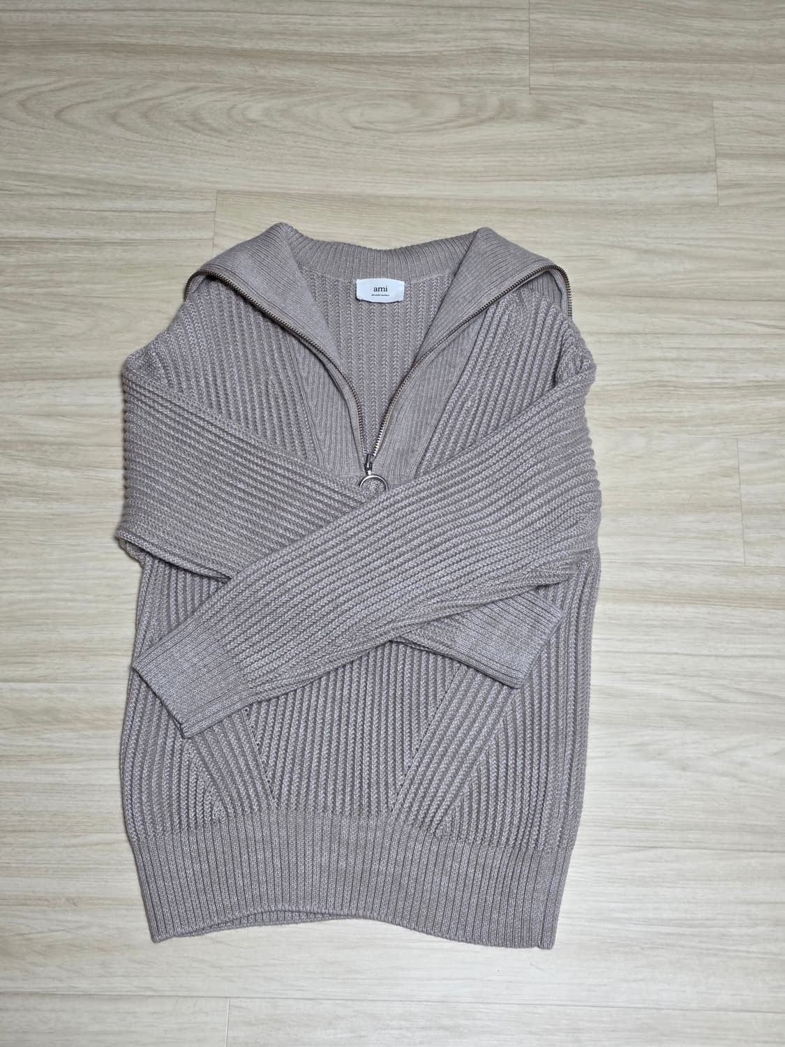 아미 니트 집업 상품이미지1