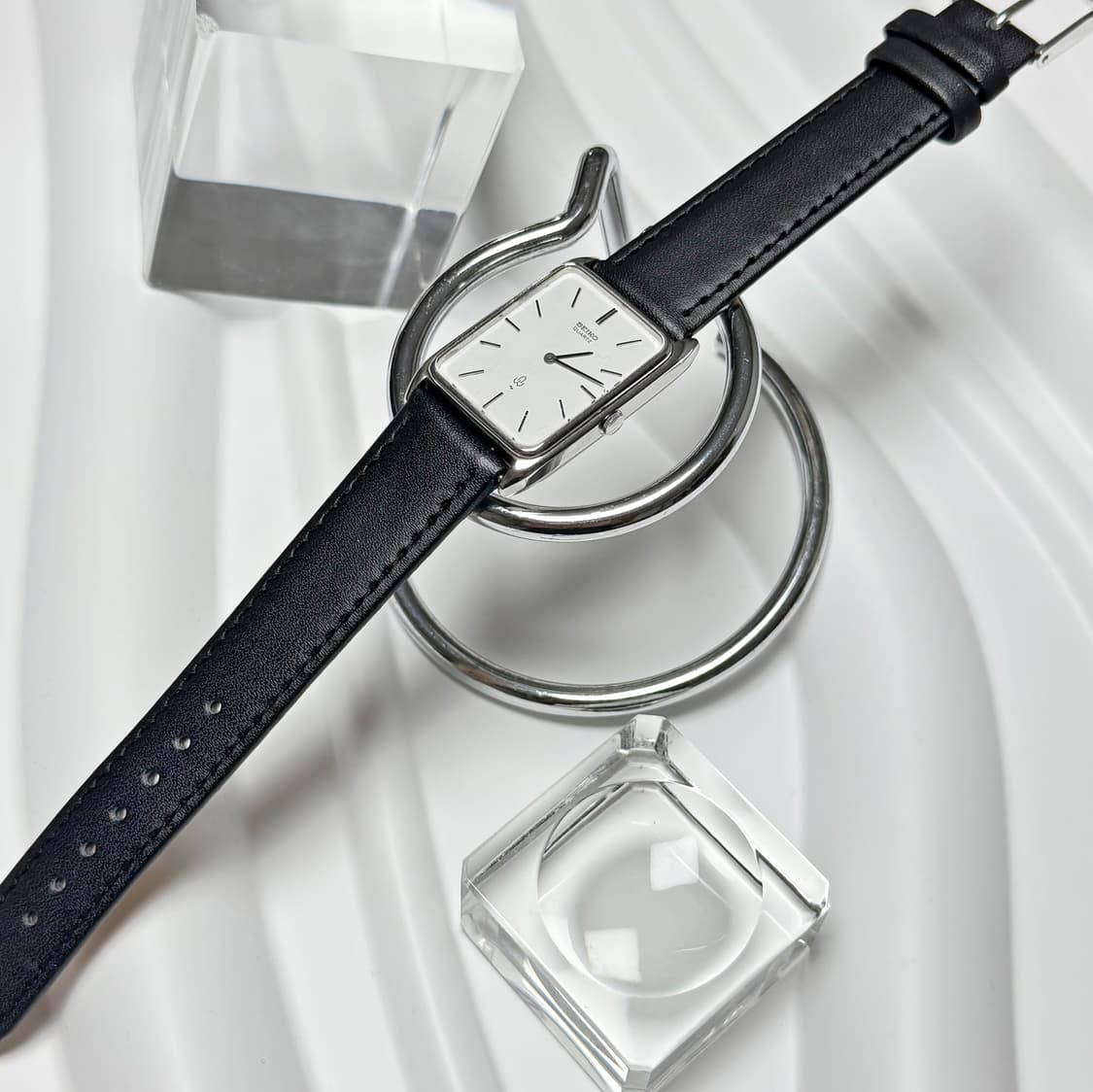 80's90's 세이코 빈티지 쿼츠 탱크 미니멀 워치 상품이미지5