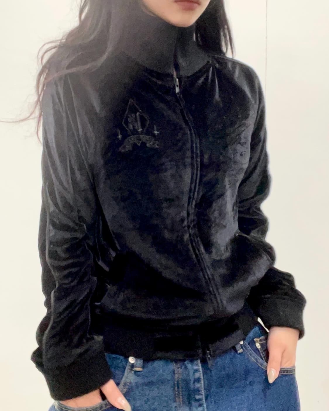 Black Velvet lettering zip-up 상품이미지2