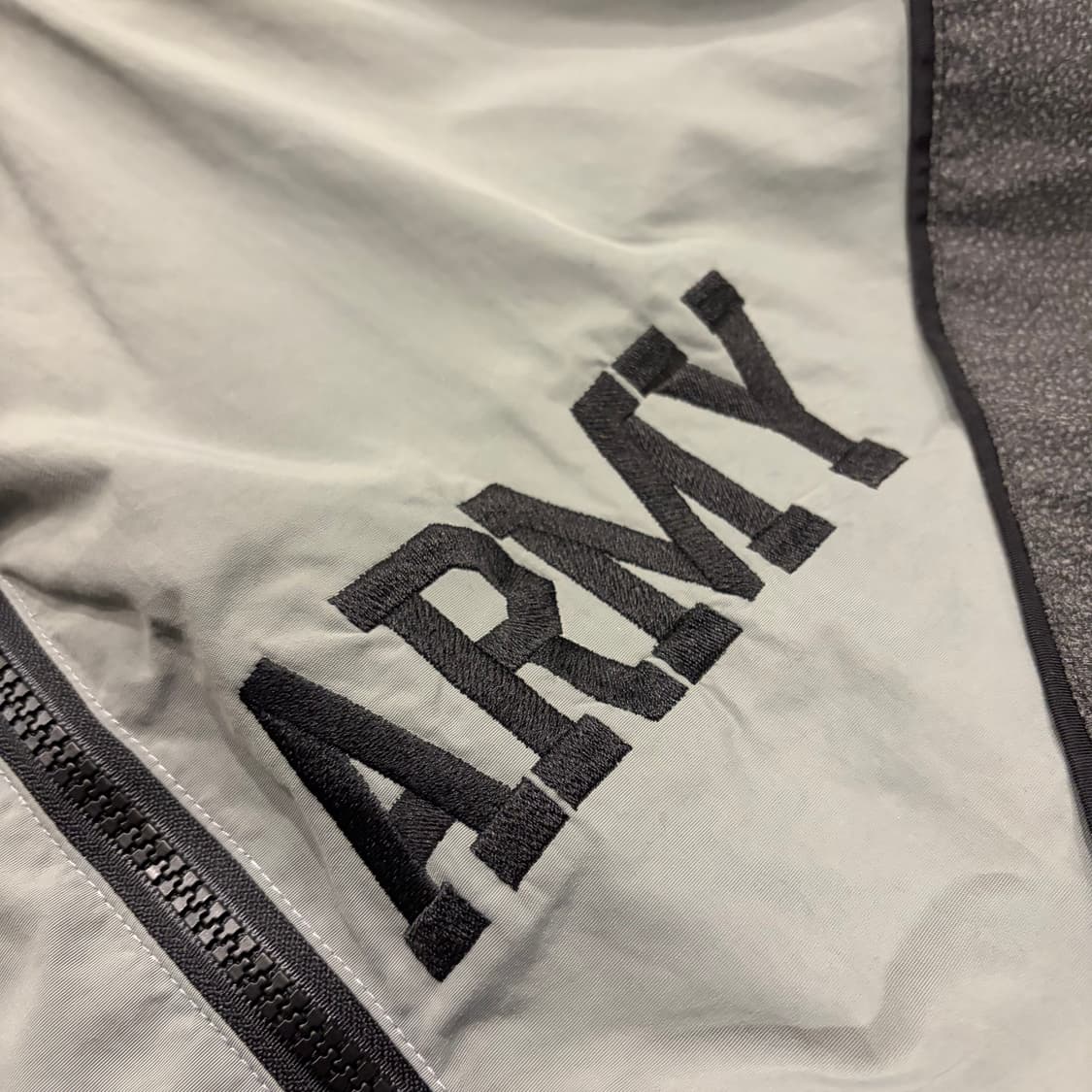 [M] 미군 Army IPFU 바람막이 자켓 그레이 B954 상품이미지4