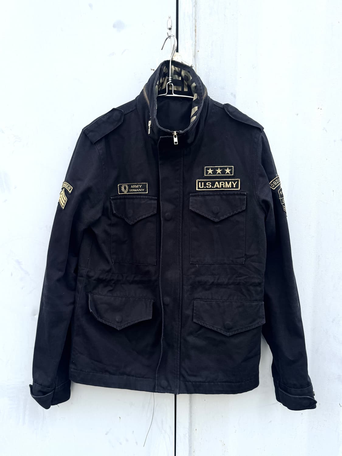 블랙 패치 필드 자켓 상품이미지1