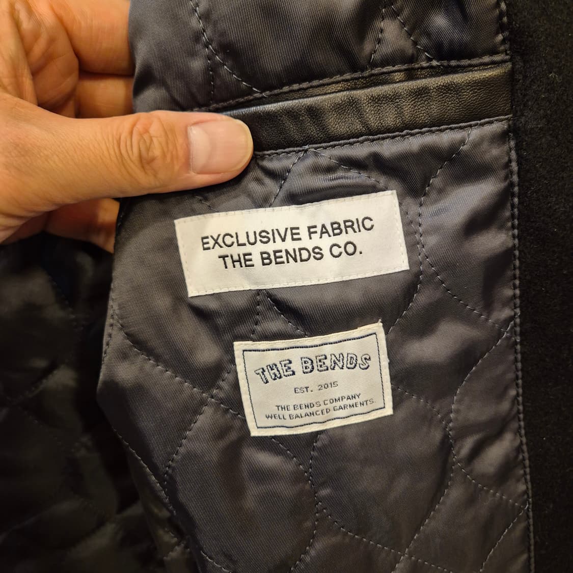 M 양가죽 배색 바시티자켓  상품이미지4