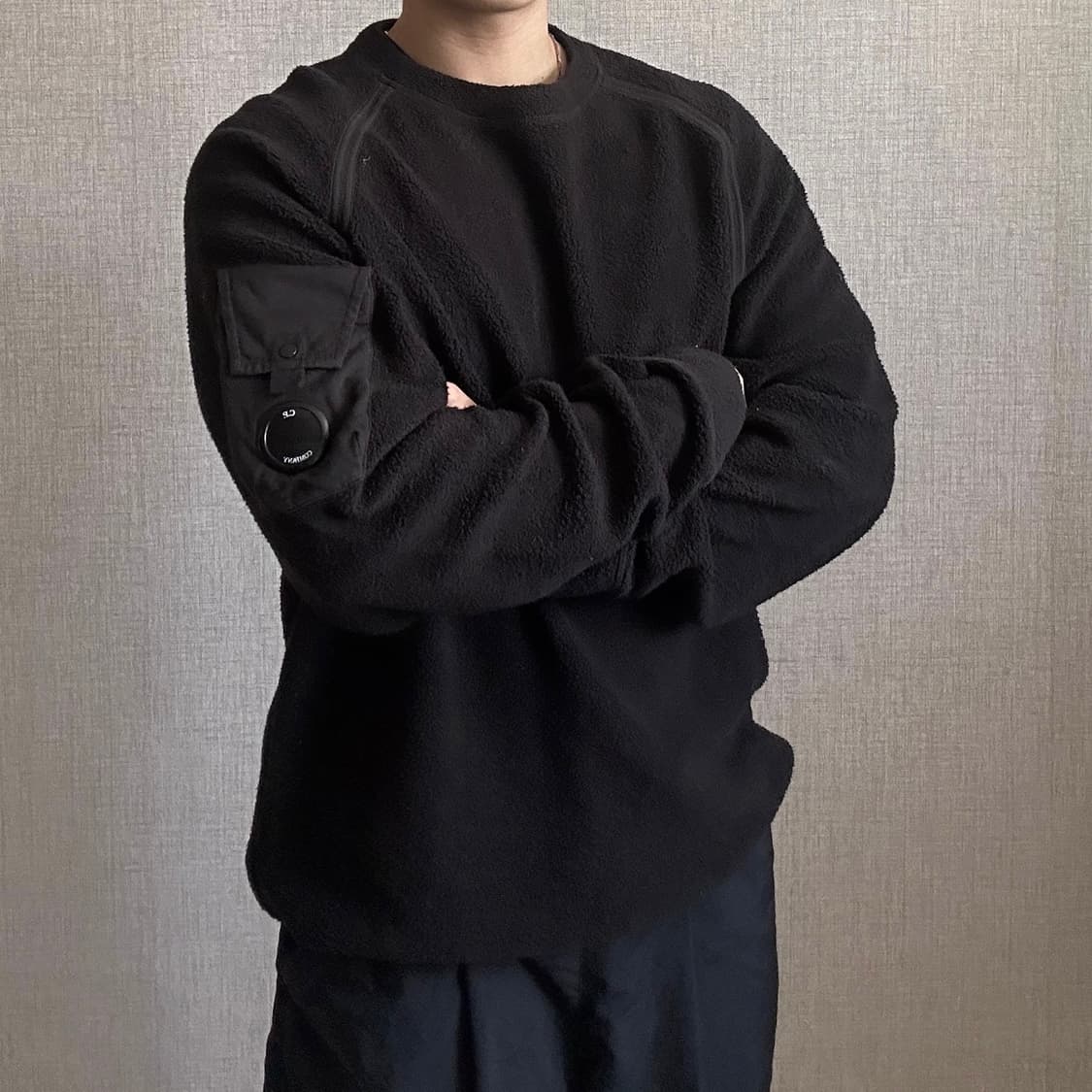 C.P. company 20FW 렌즈와펜 플리스 맨투맨 상품이미지3