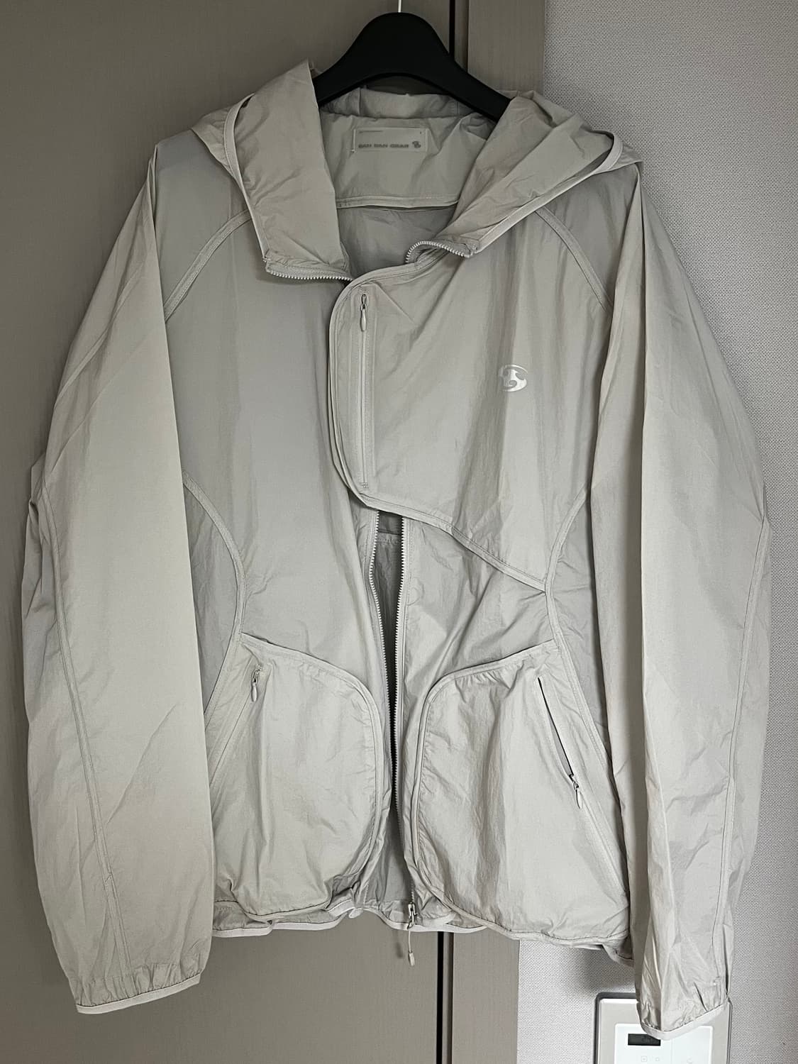 산산기어 바람막이 / 사이즈 2 / 실착 1회 상품이미지1