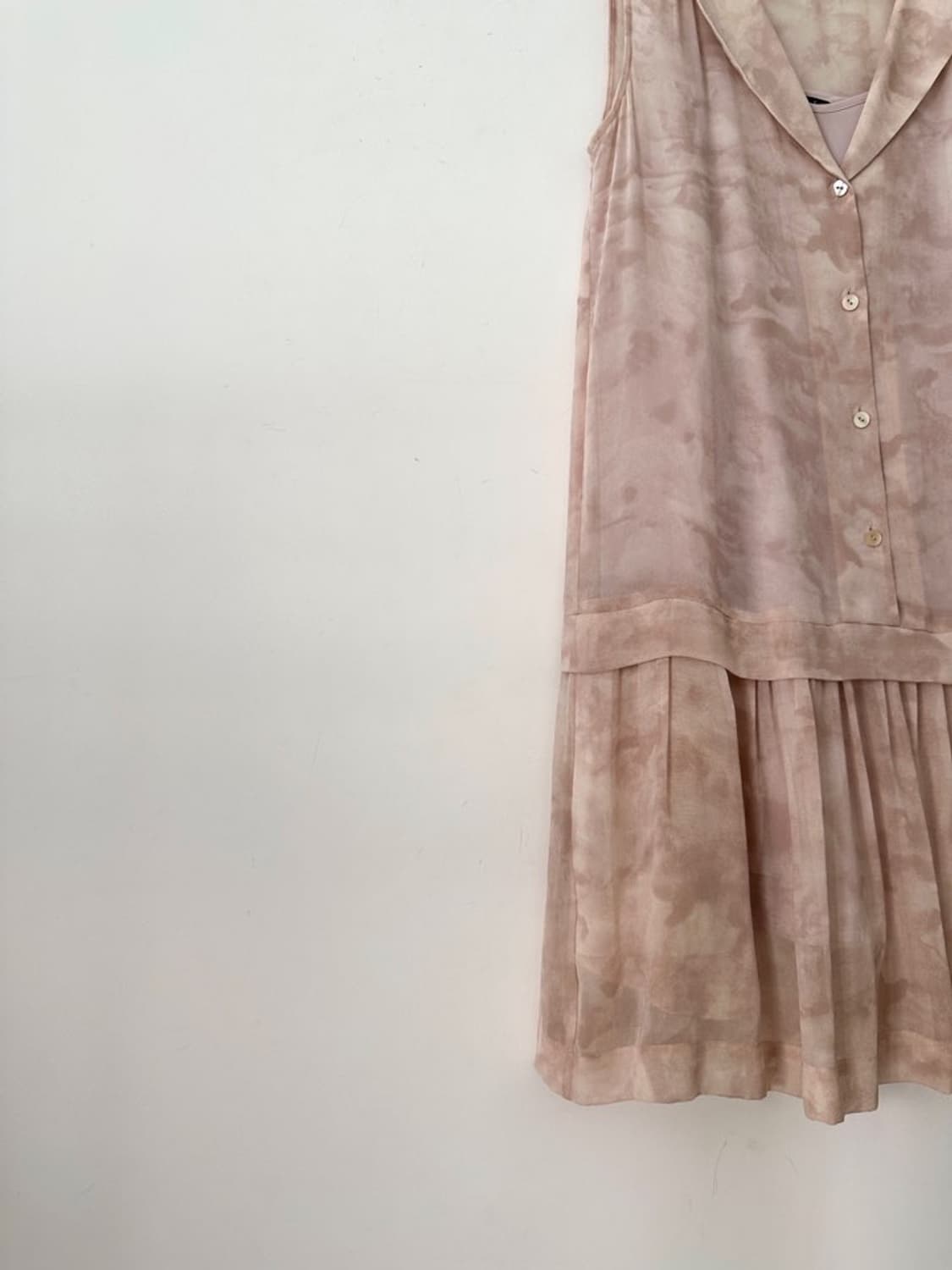 THEORY sheer art print ops / pink 상품이미지4