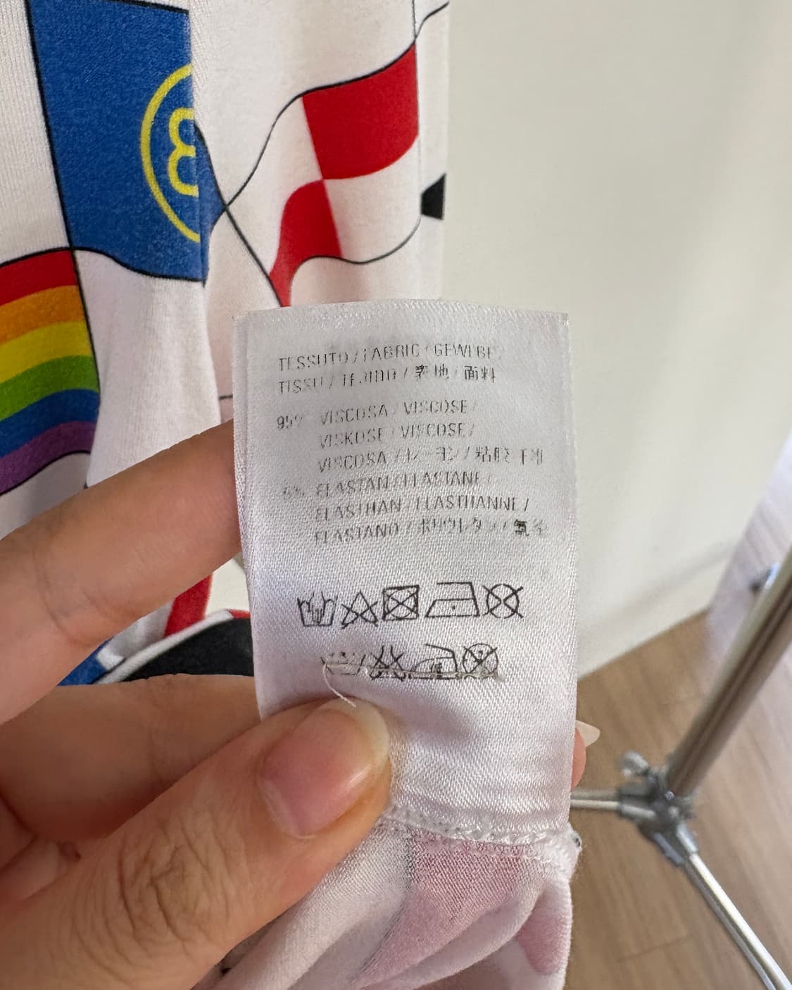 발렌시아가 멀티 플래그 프린팅 롱 슬리브 상품이미지9
