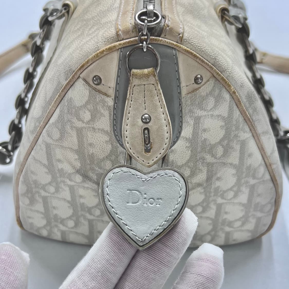 디올 로맨틱 하트참 오블리크 보스턴백 볼링백 상품이미지6
