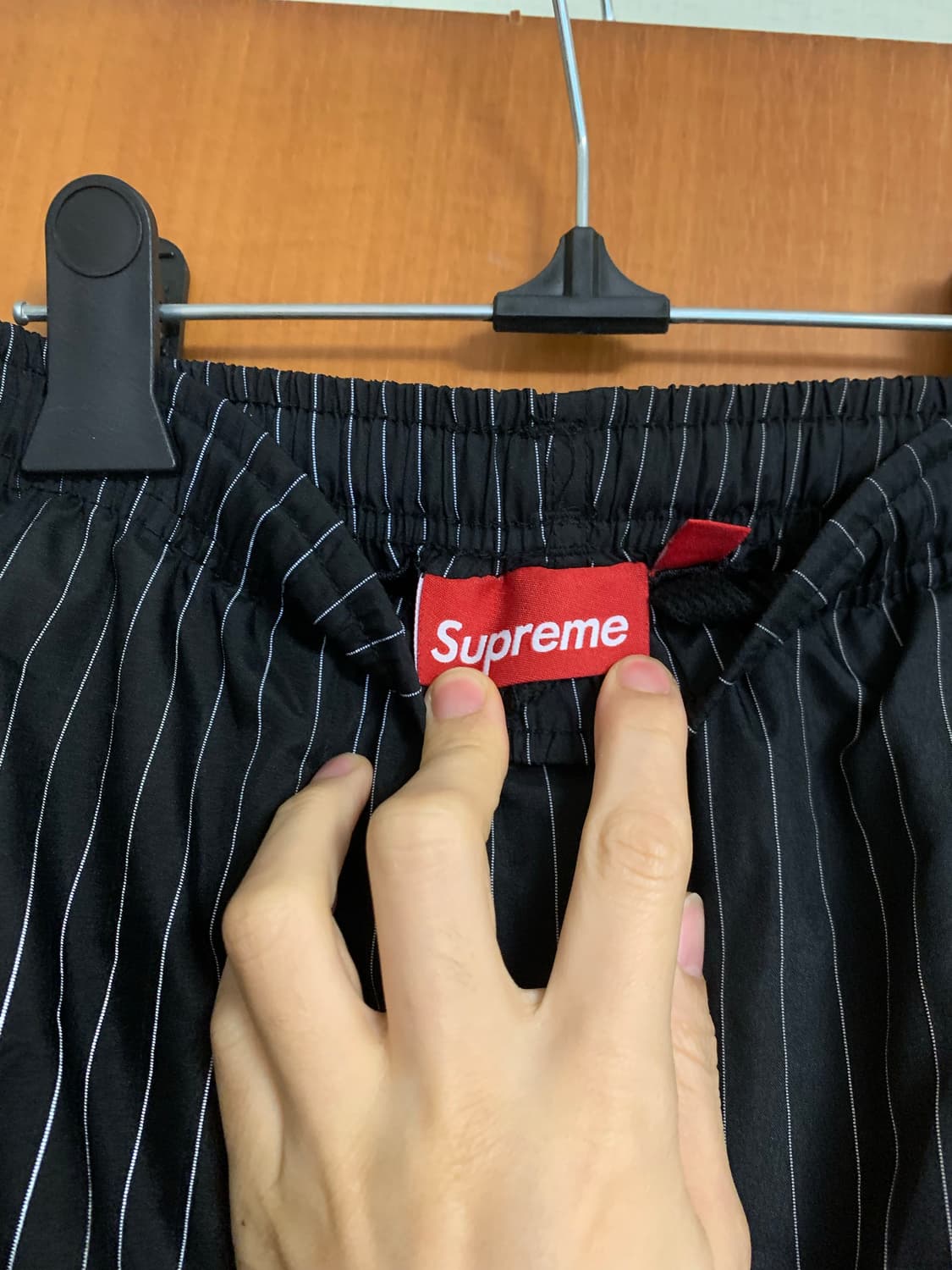 슈프림 핀스트라이프 트랙팬츠 블랙 L 상품이미지6