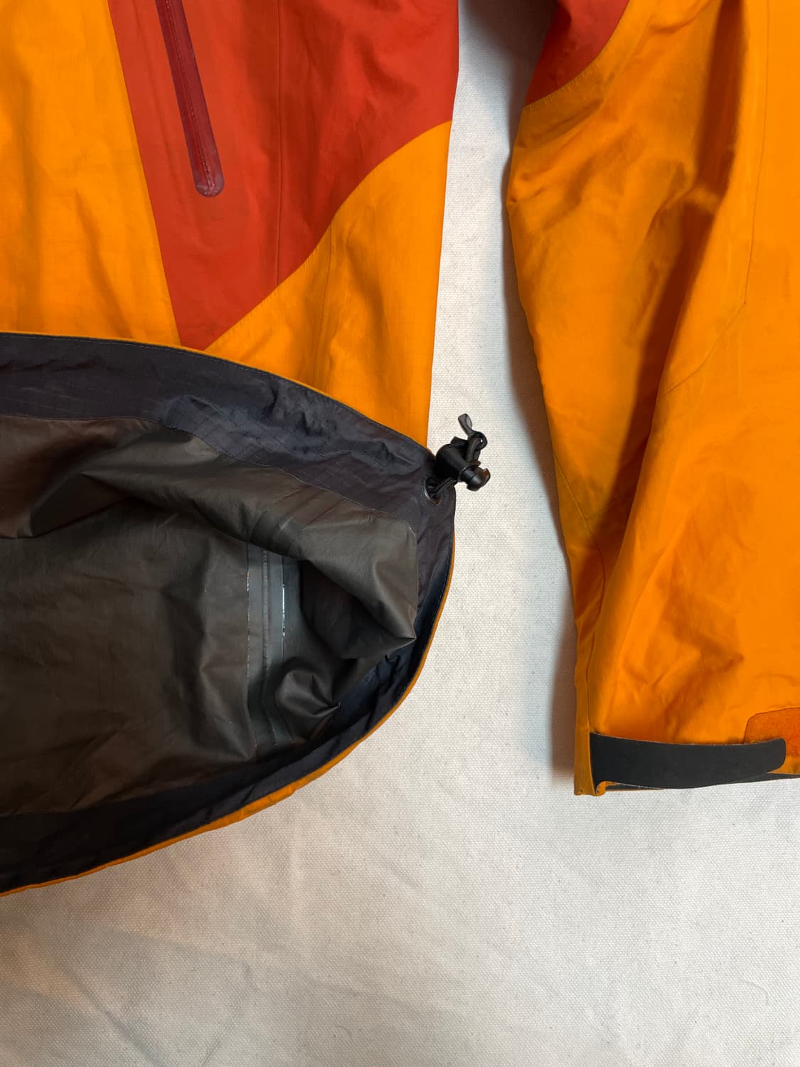 아크테릭스 윈드브레이커 상품이미지8